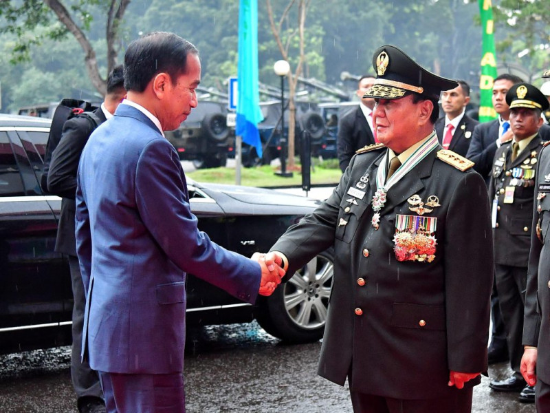 Ramai-Ramai Tolak Gelar Jenderal Kehormatan Untuk Prabowo