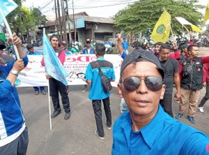 Gagal Berunding, Karyawan PT Nirwana Lestari Yang Di-PHK Akhirnya Turun ke Jalan