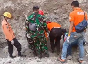Suroso Ditemukan Jadi Mayat, 28 Jam Terpendam Material Longsor 6 Meter