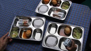 Kontraversi Food Tray Impor dari Tiongkok, Problematik Program Makan Bergizi Gratis