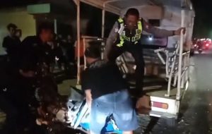 Dua Pemuda Sembrono Tewas, Naik Motor Malam Hari Tanpa Lampu Dilibas Minibus